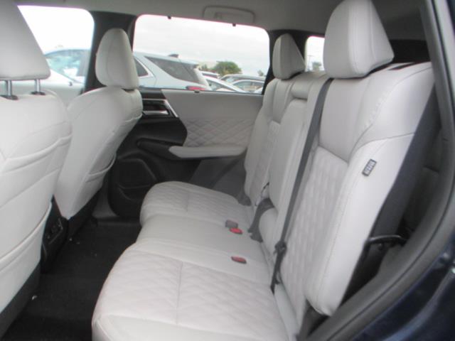 2024 Mitsubishi Outlander SEL FWD