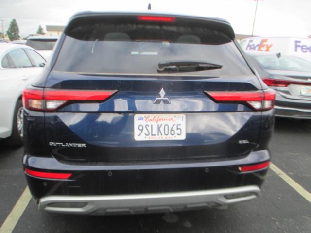 2024 Mitsubishi Outlander SEL FWD