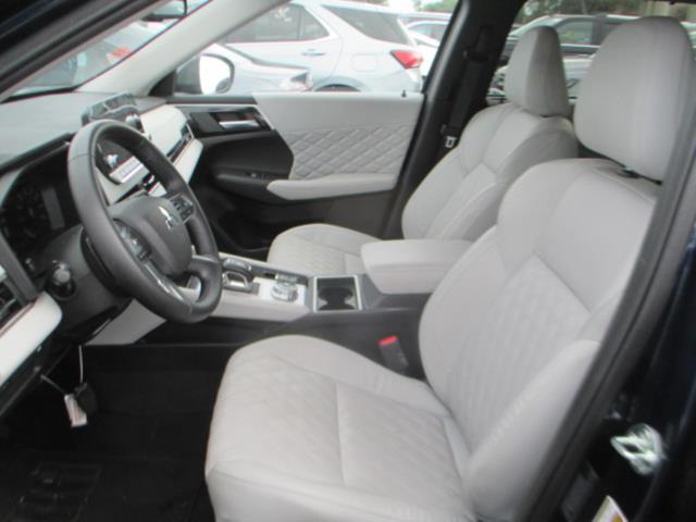 2024 Mitsubishi Outlander SEL FWD