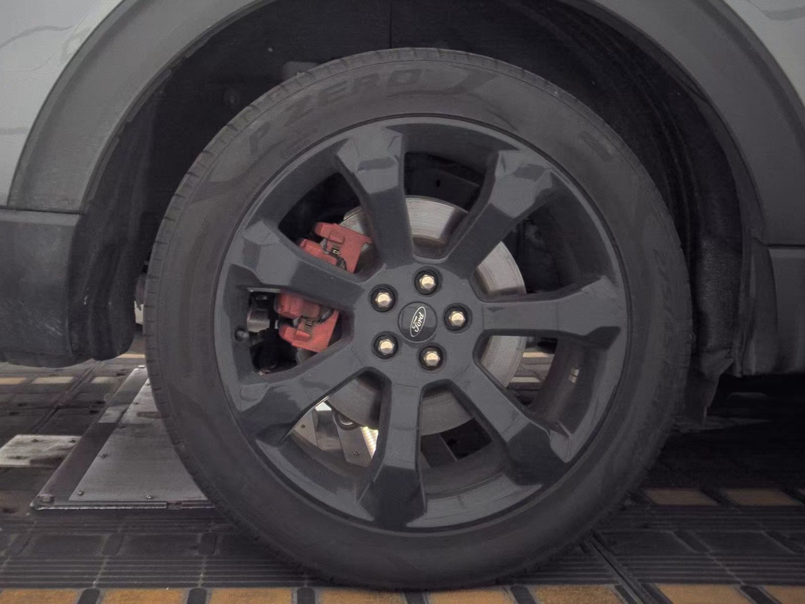 2022 Ford Explorer ST FWD