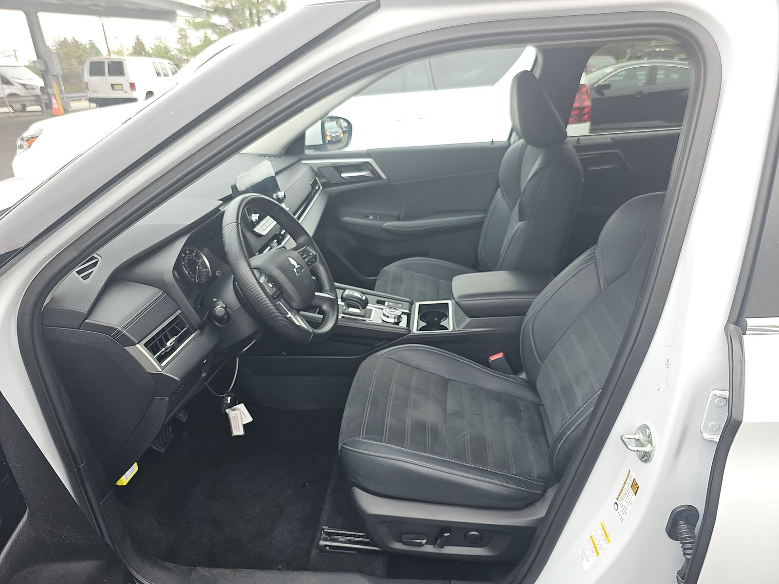 2024 Mitsubishi Outlander SE AWD