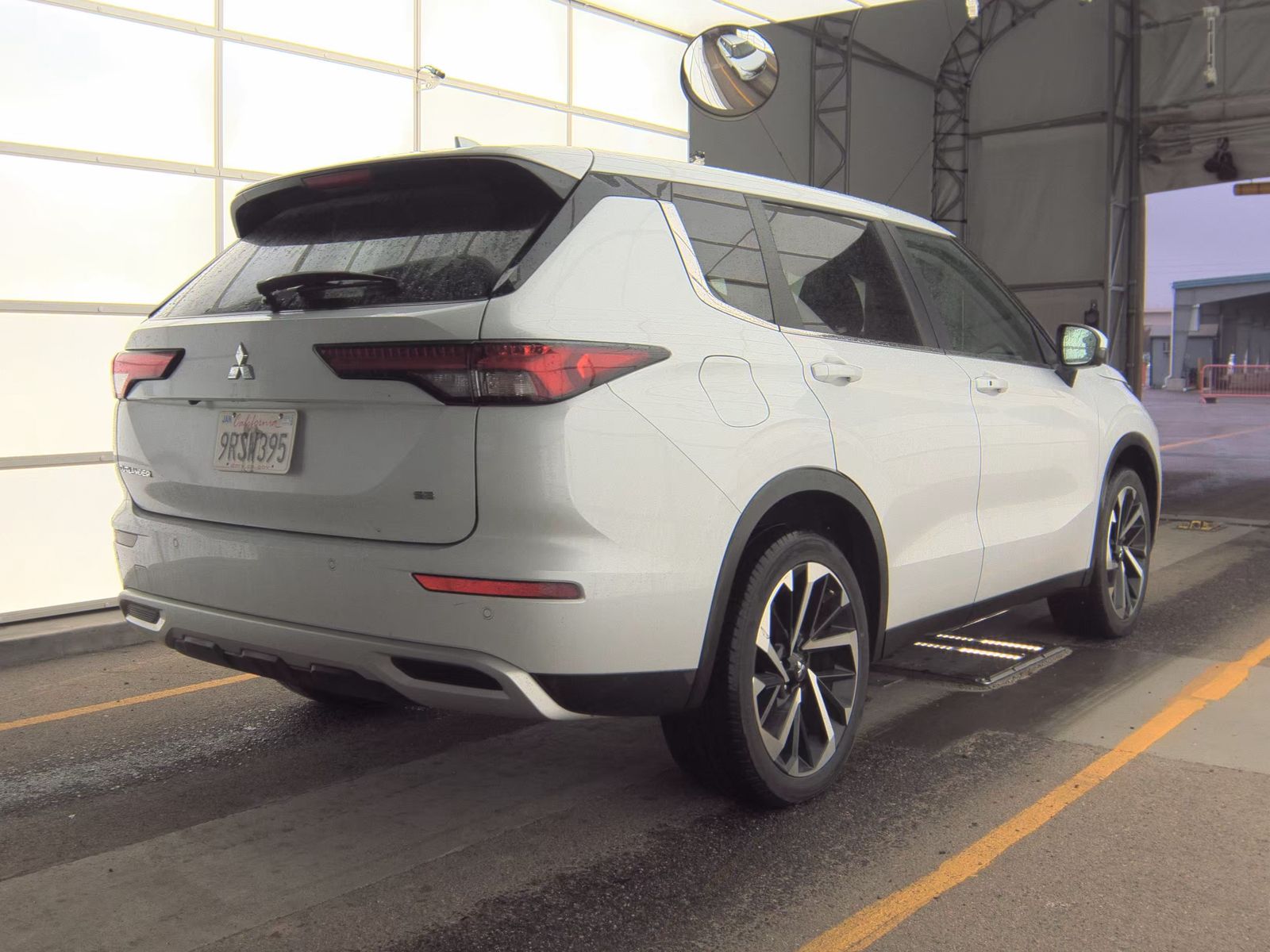 2024 Mitsubishi Outlander SE FWD