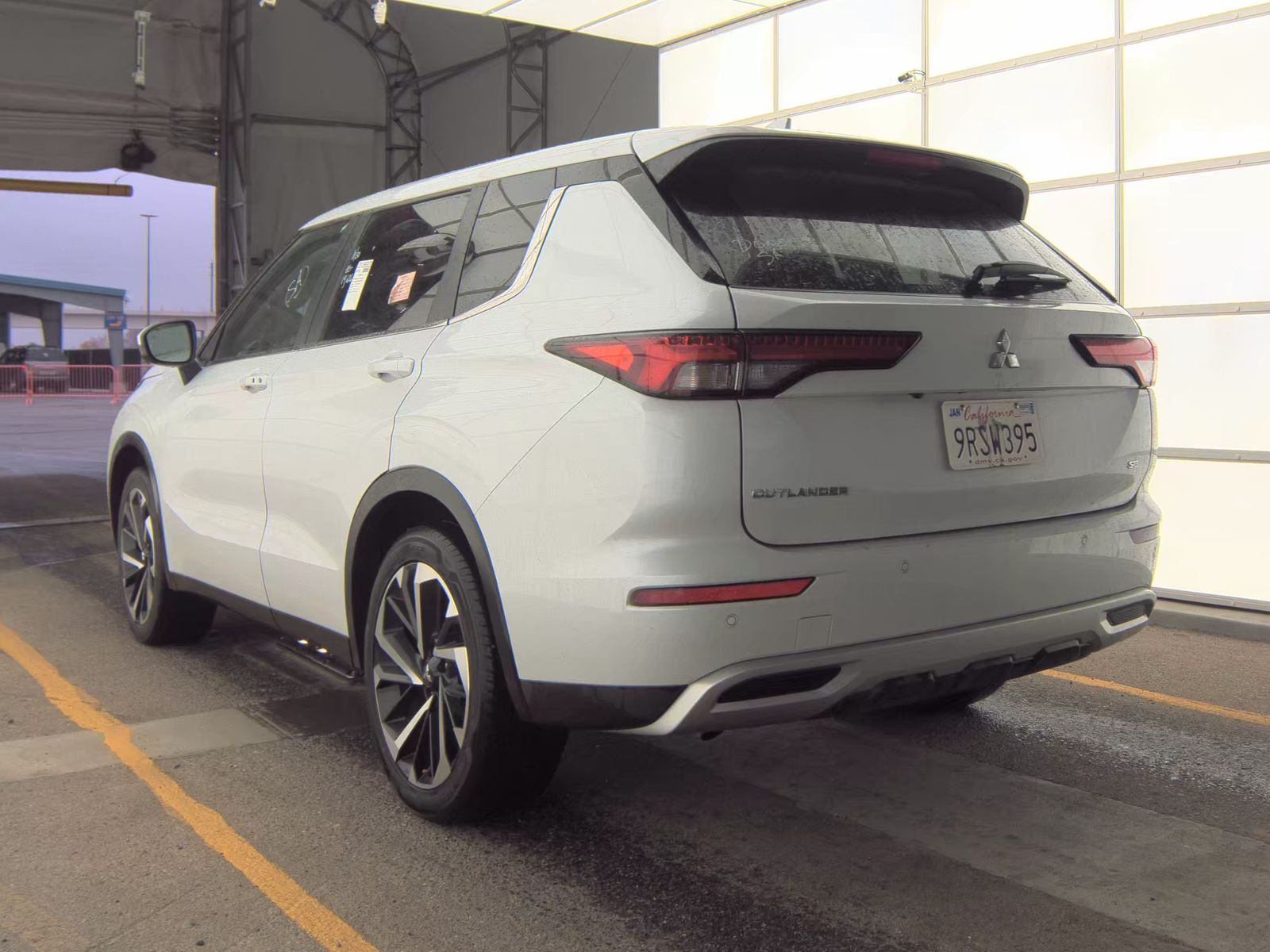 2024 Mitsubishi Outlander SE FWD