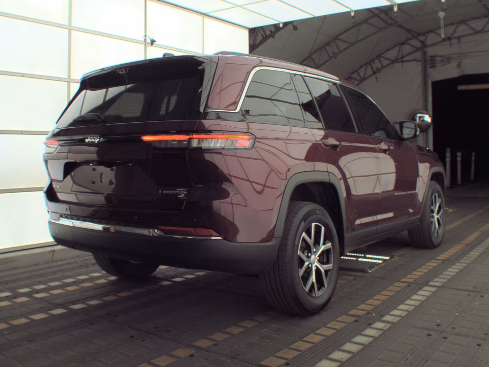 2023 Jeep Grand Cherokee Limited AWD