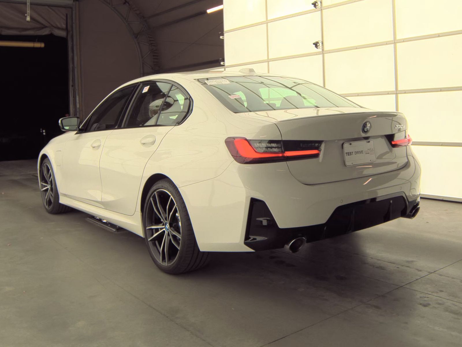 2024 BMW 3 Series 330e RWD