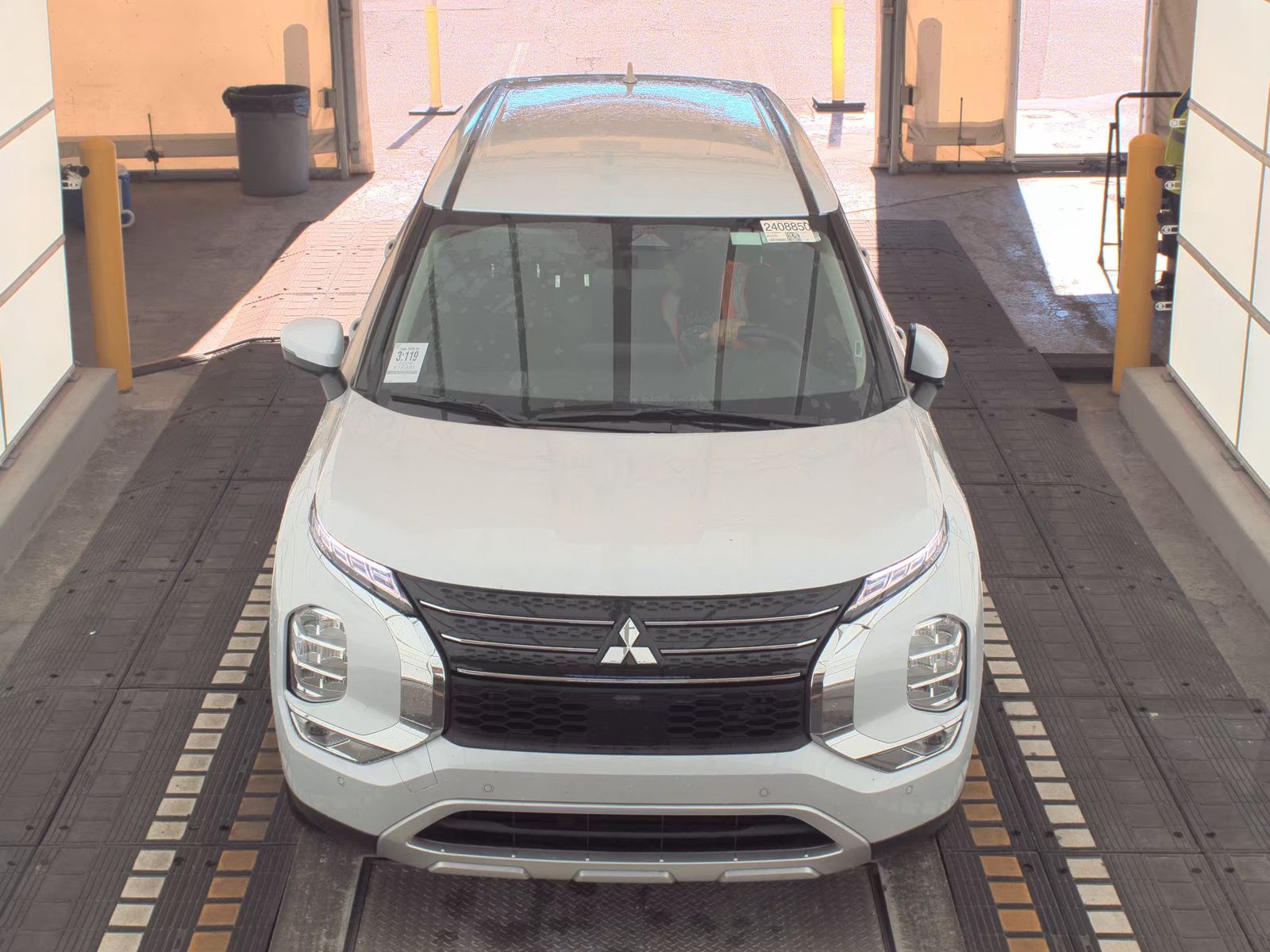 2024 Mitsubishi Outlander SE FWD
