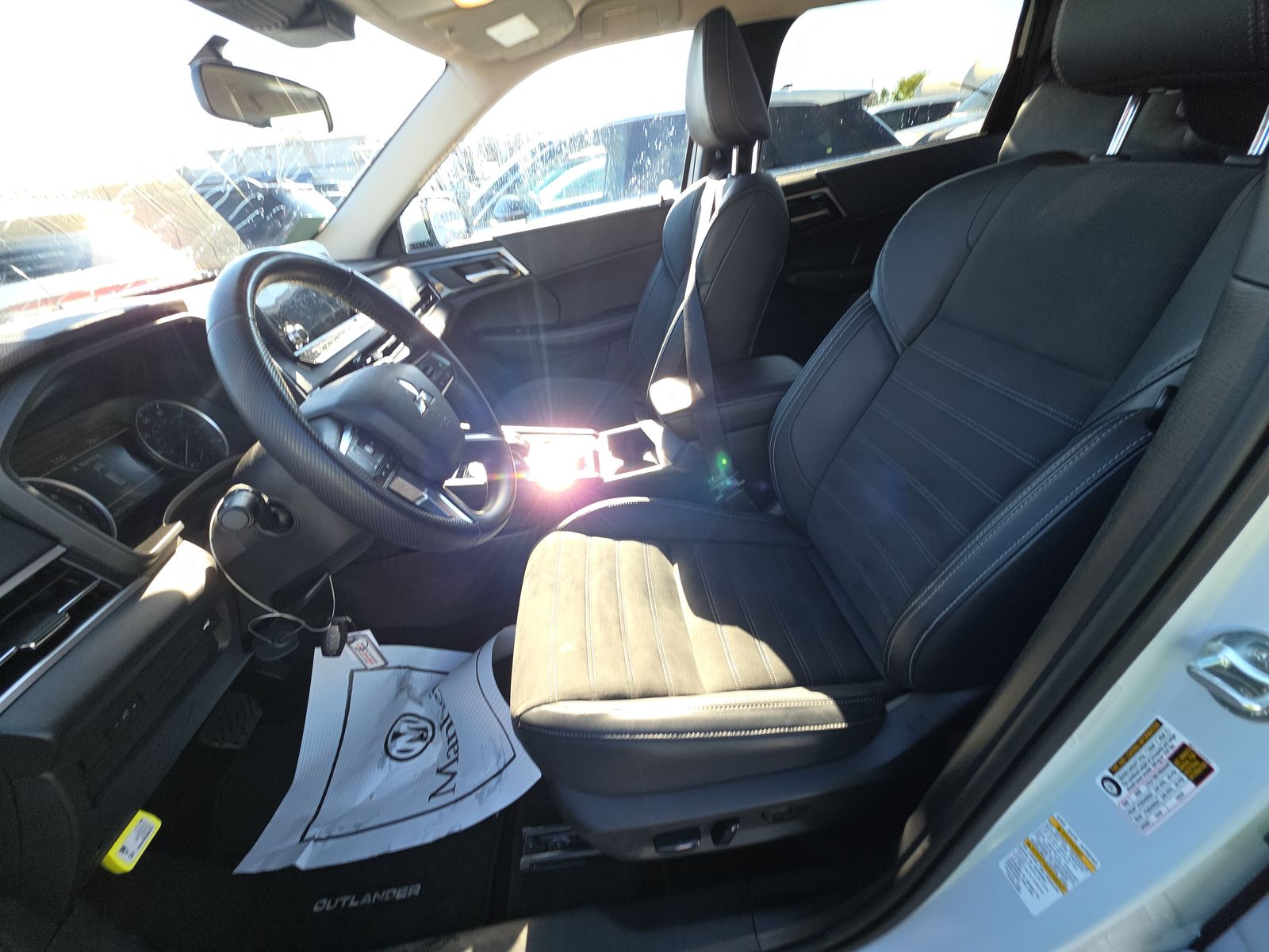 2024 Mitsubishi Outlander SE FWD