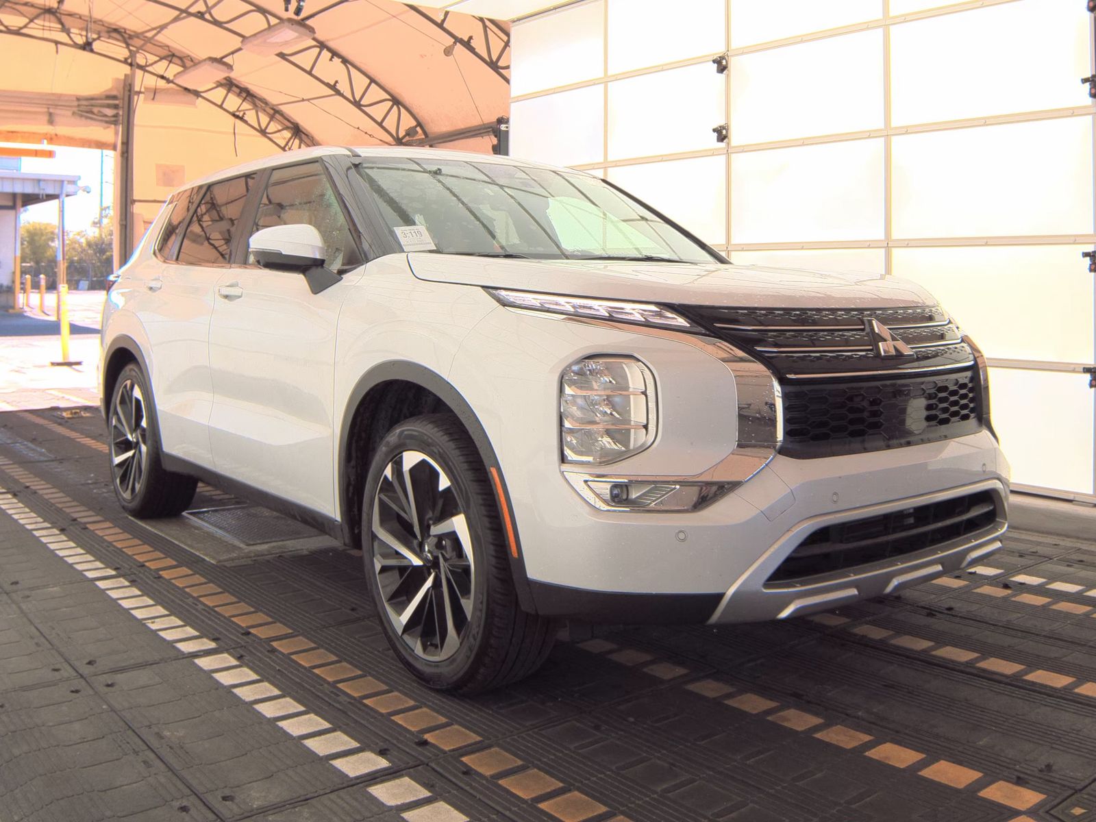 2024 Mitsubishi Outlander SE FWD