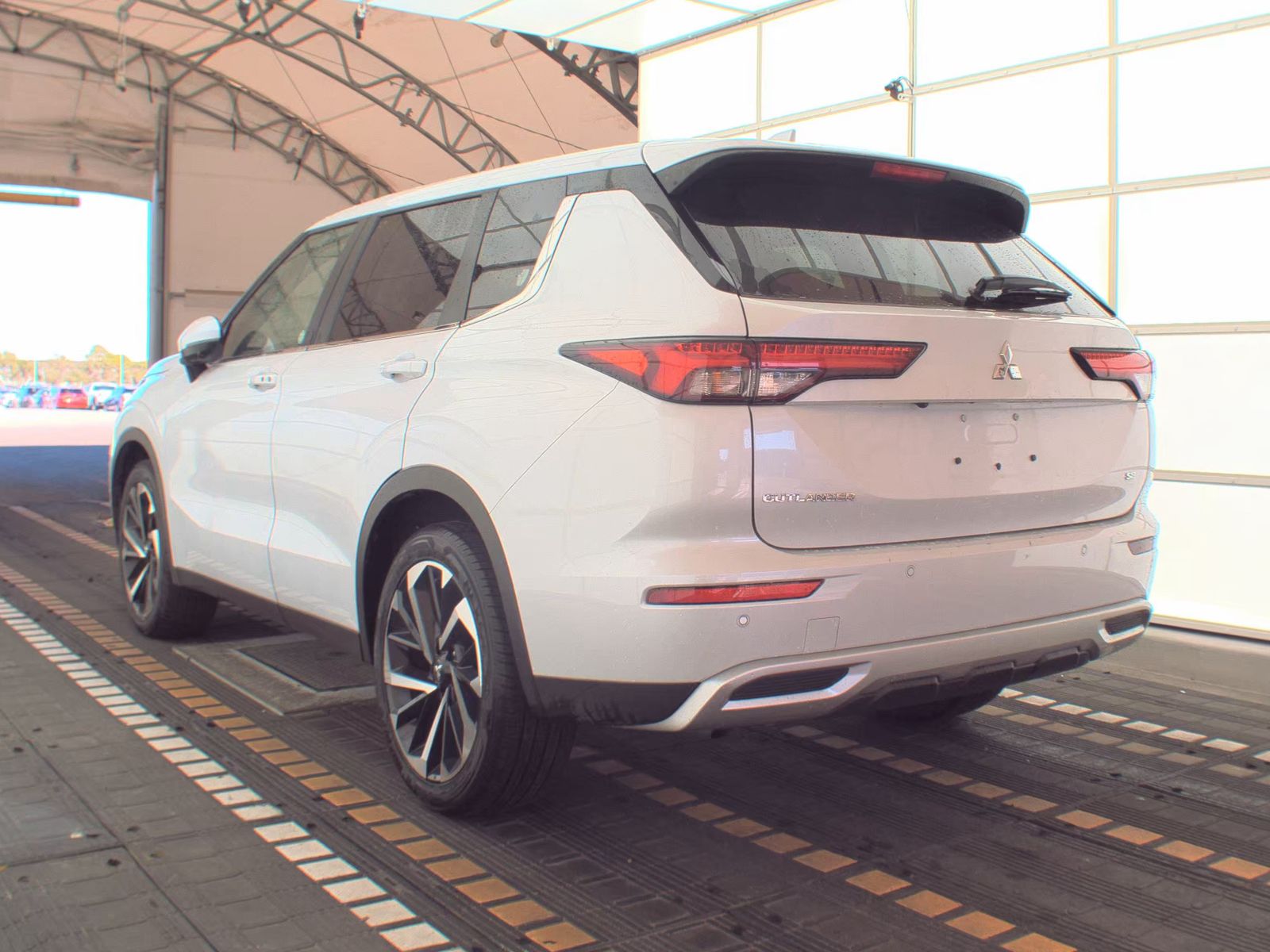 2024 Mitsubishi Outlander SE FWD