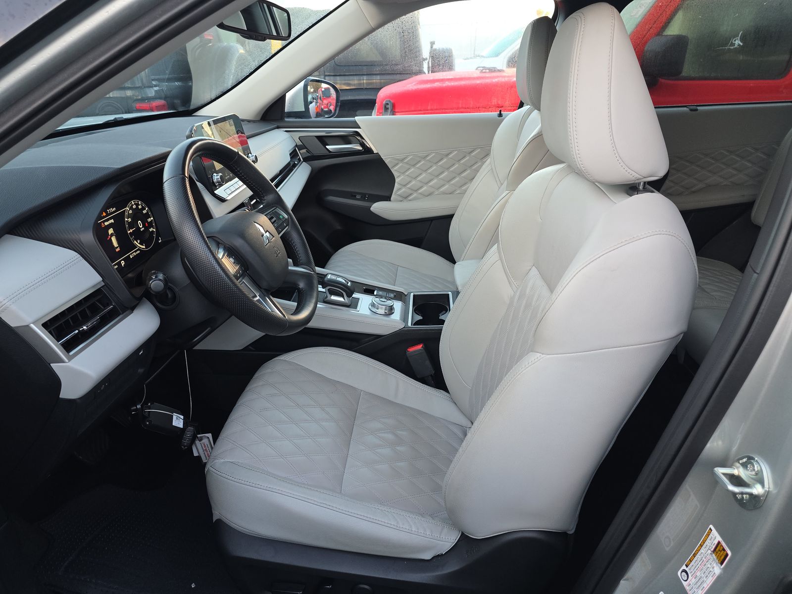 2024 Mitsubishi Outlander SEL FWD