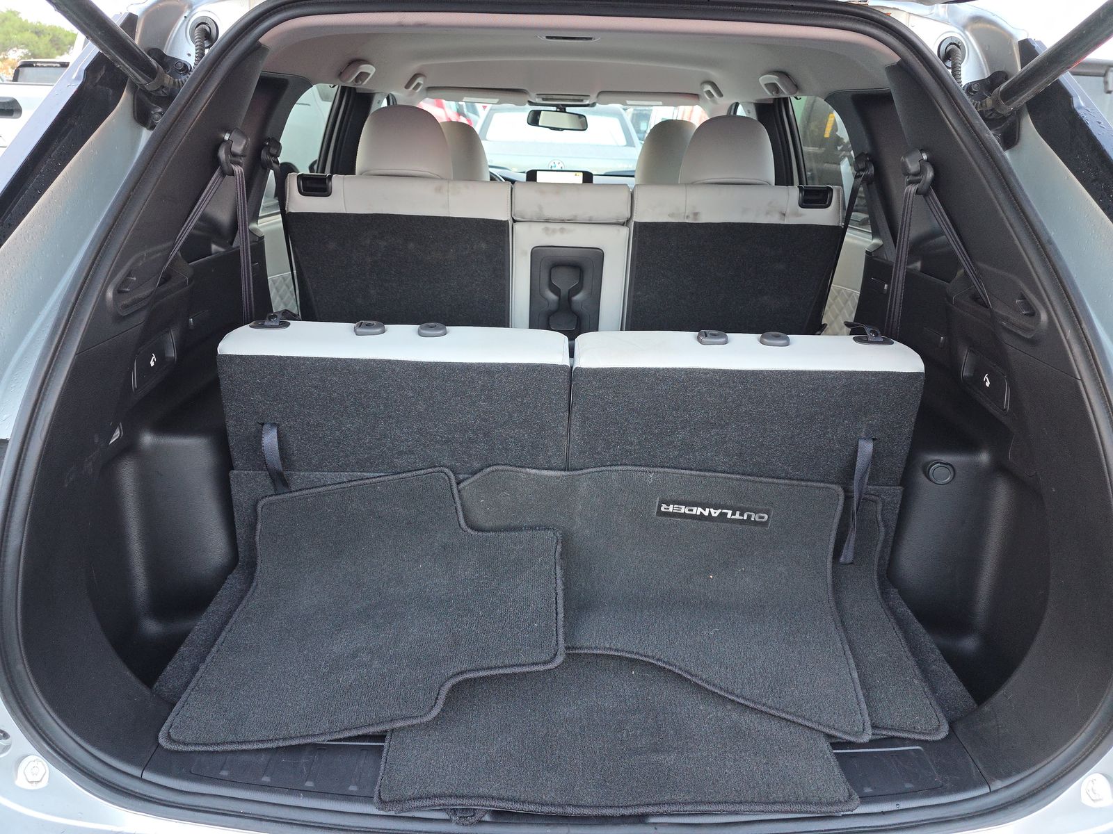 2024 Mitsubishi Outlander SEL FWD