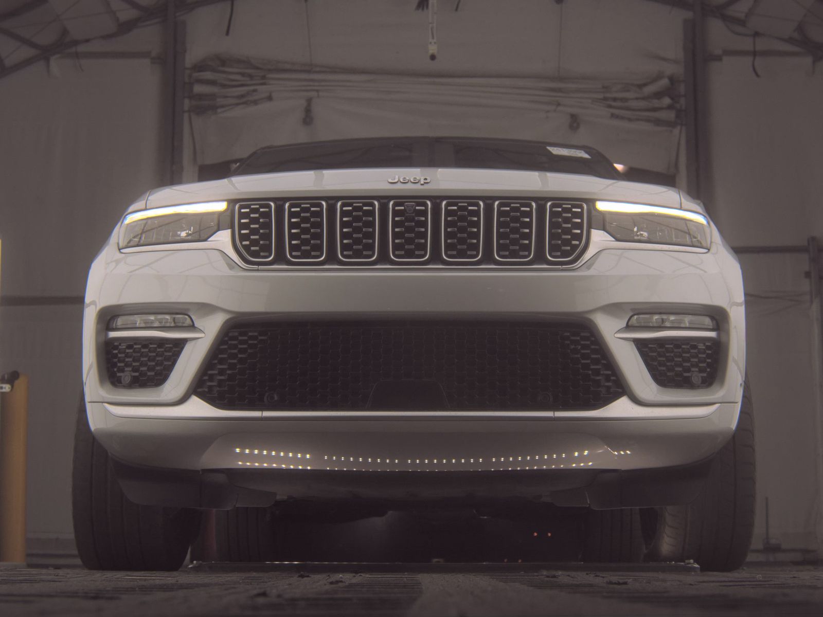 2022 Jeep Grand Cherokee Summit Reserve AWD