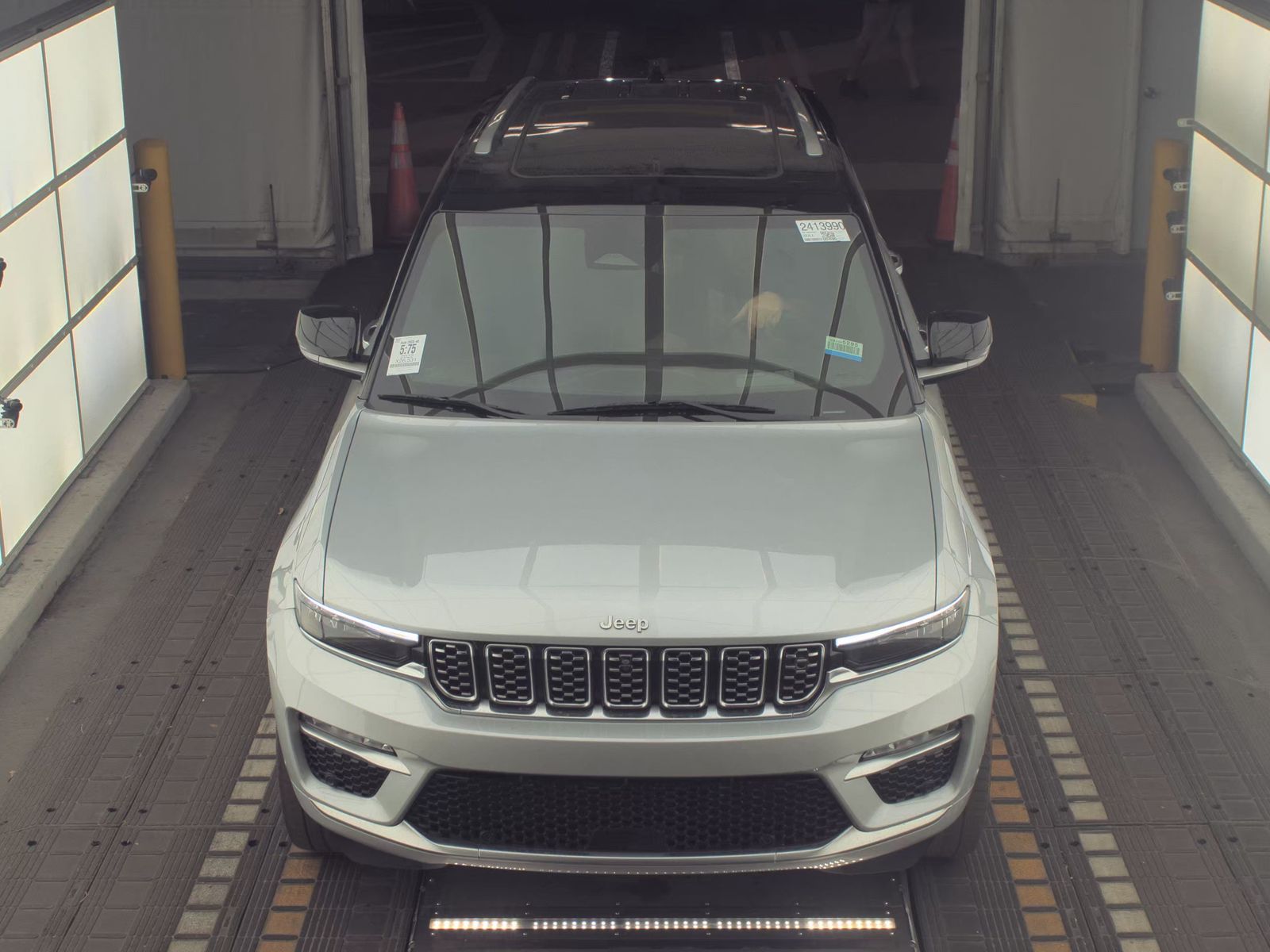 2022 Jeep Grand Cherokee Summit Reserve AWD