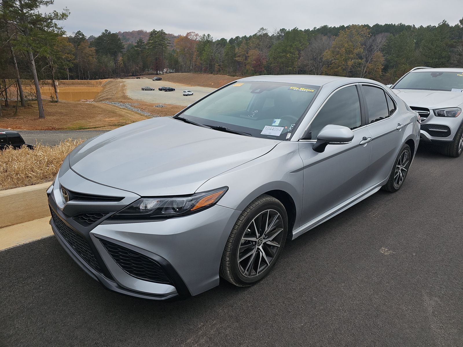 2024 Toyota Camry SE FWD