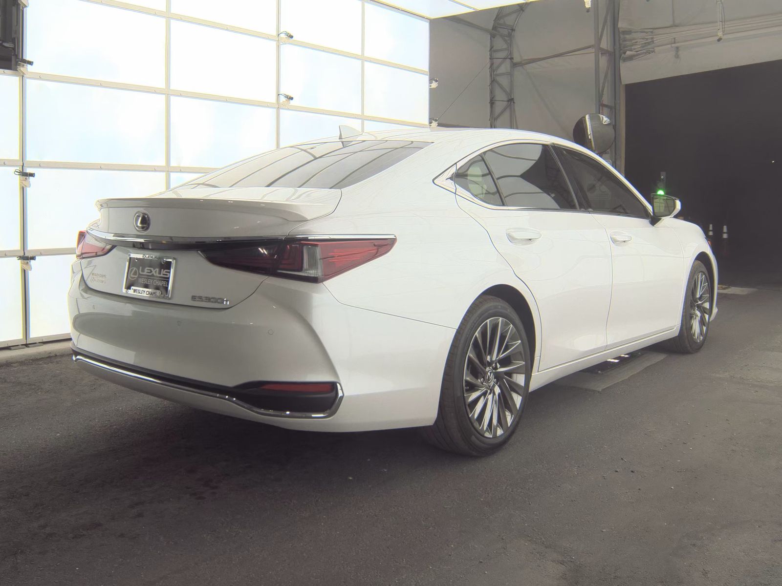 2024 Lexus ES ES 300h Ultra Luxury FWD