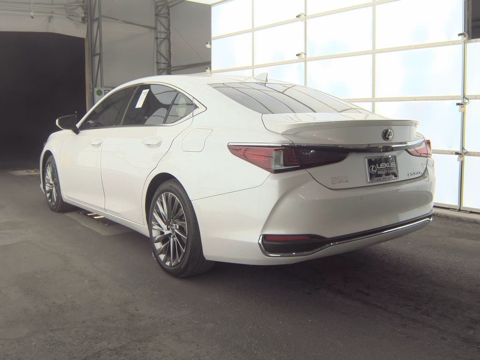 2024 Lexus ES ES 300h Ultra Luxury FWD