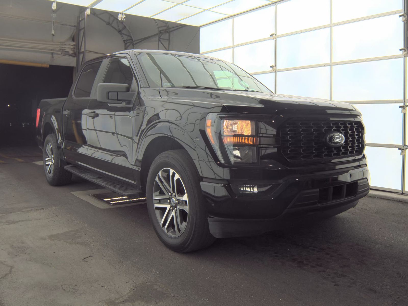 2023 Ford F-150 XL RWD