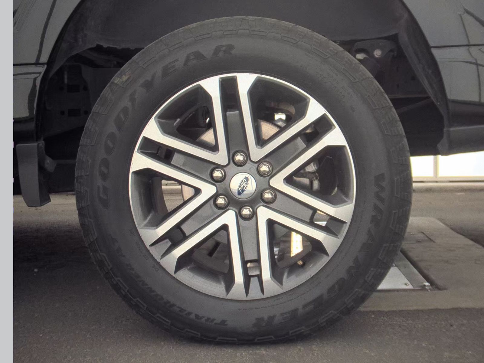 2023 Ford F-150 XL RWD