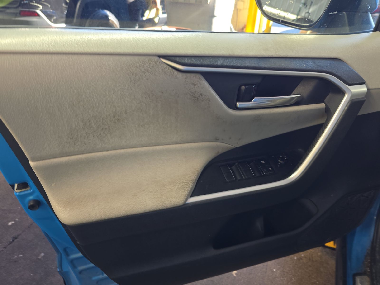 2021 Toyota RAV4 XLE Premium FWD