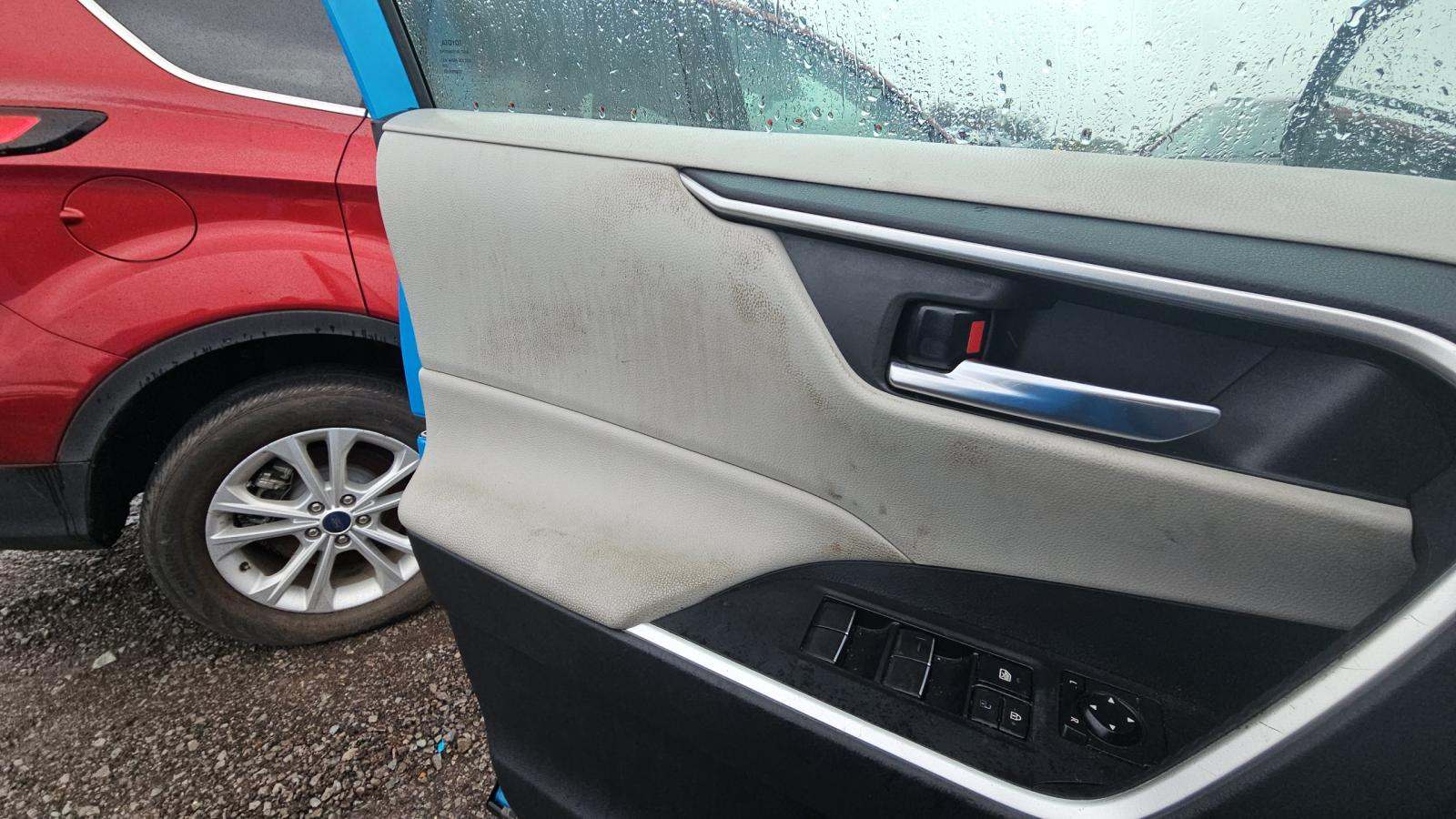 2021 Toyota RAV4 XLE Premium FWD