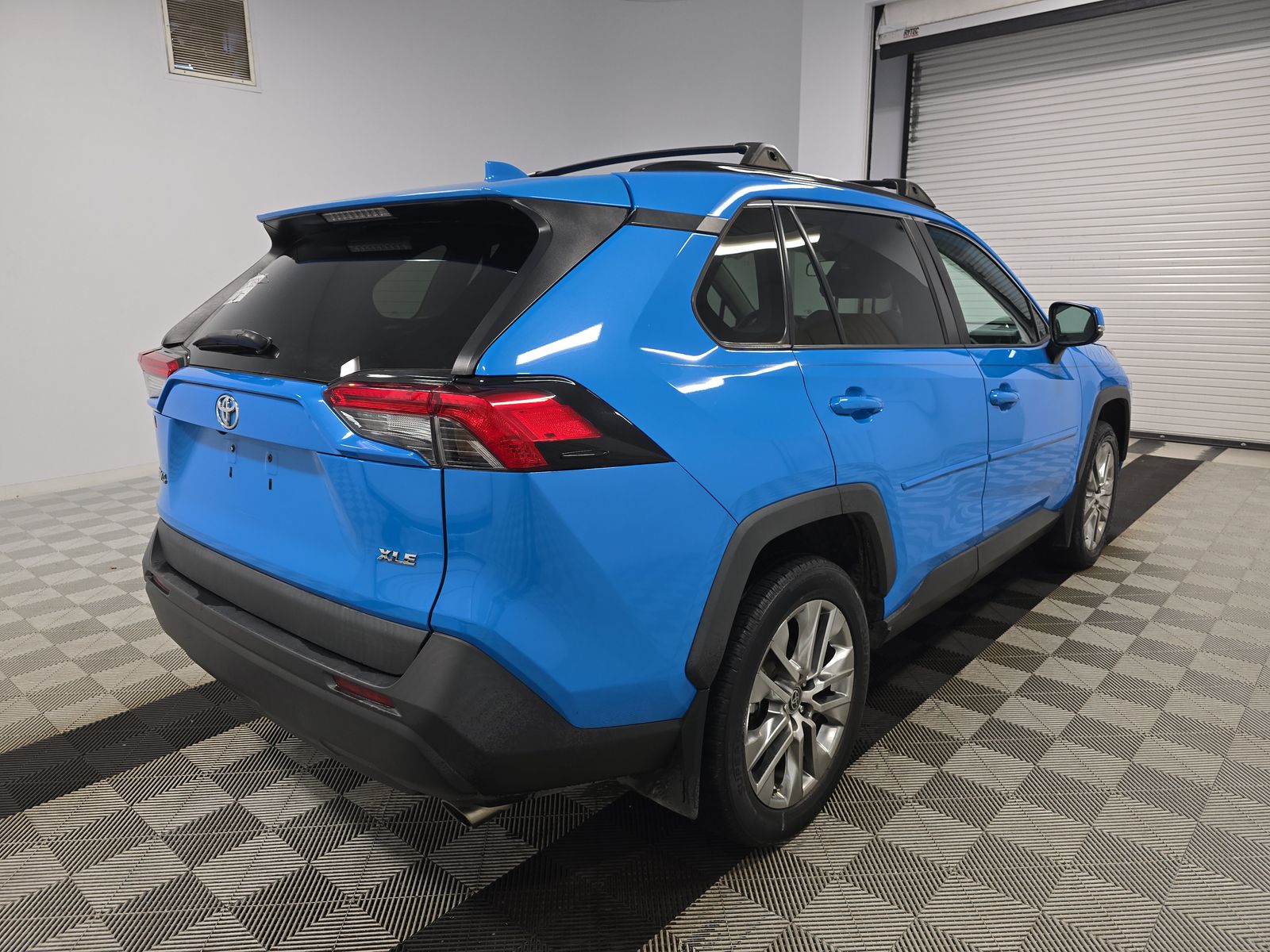 2021 Toyota RAV4 XLE Premium FWD
