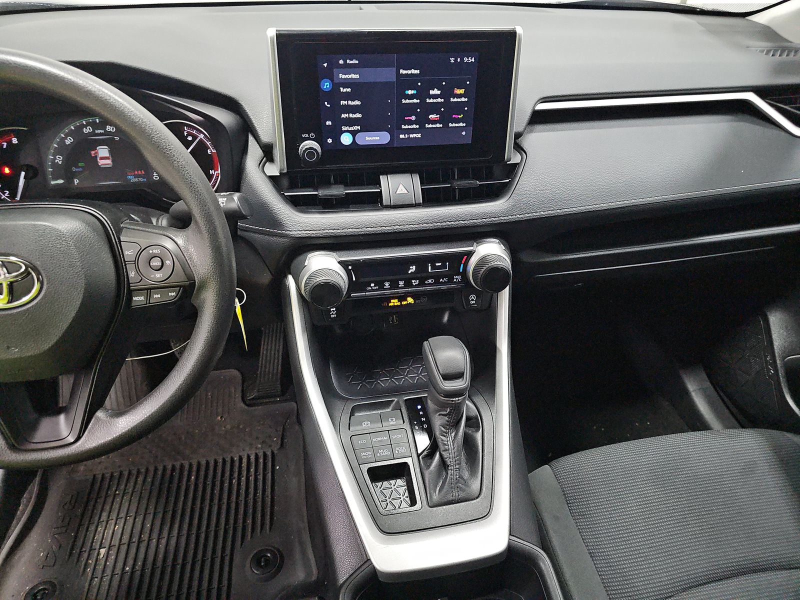 2025 Toyota RAV4 LE AWD