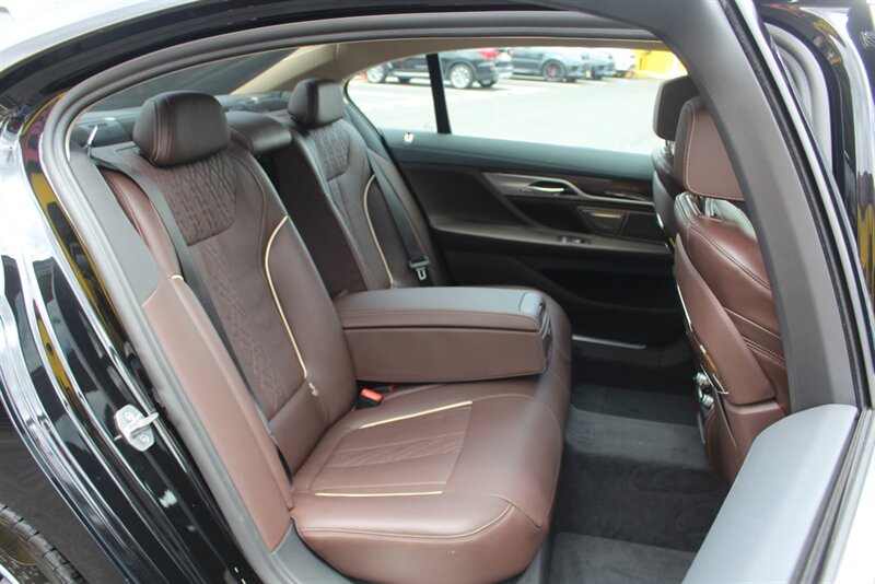 2020 BMW 7 Series 750i xDrive AWD