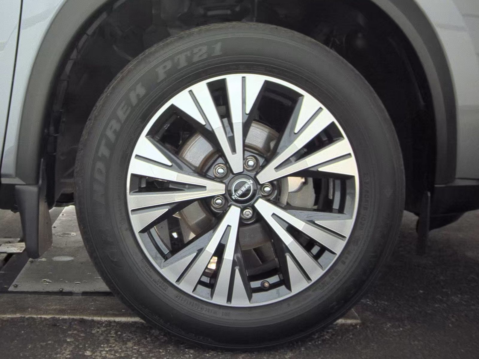 2023 Nissan Rogue SV AWD