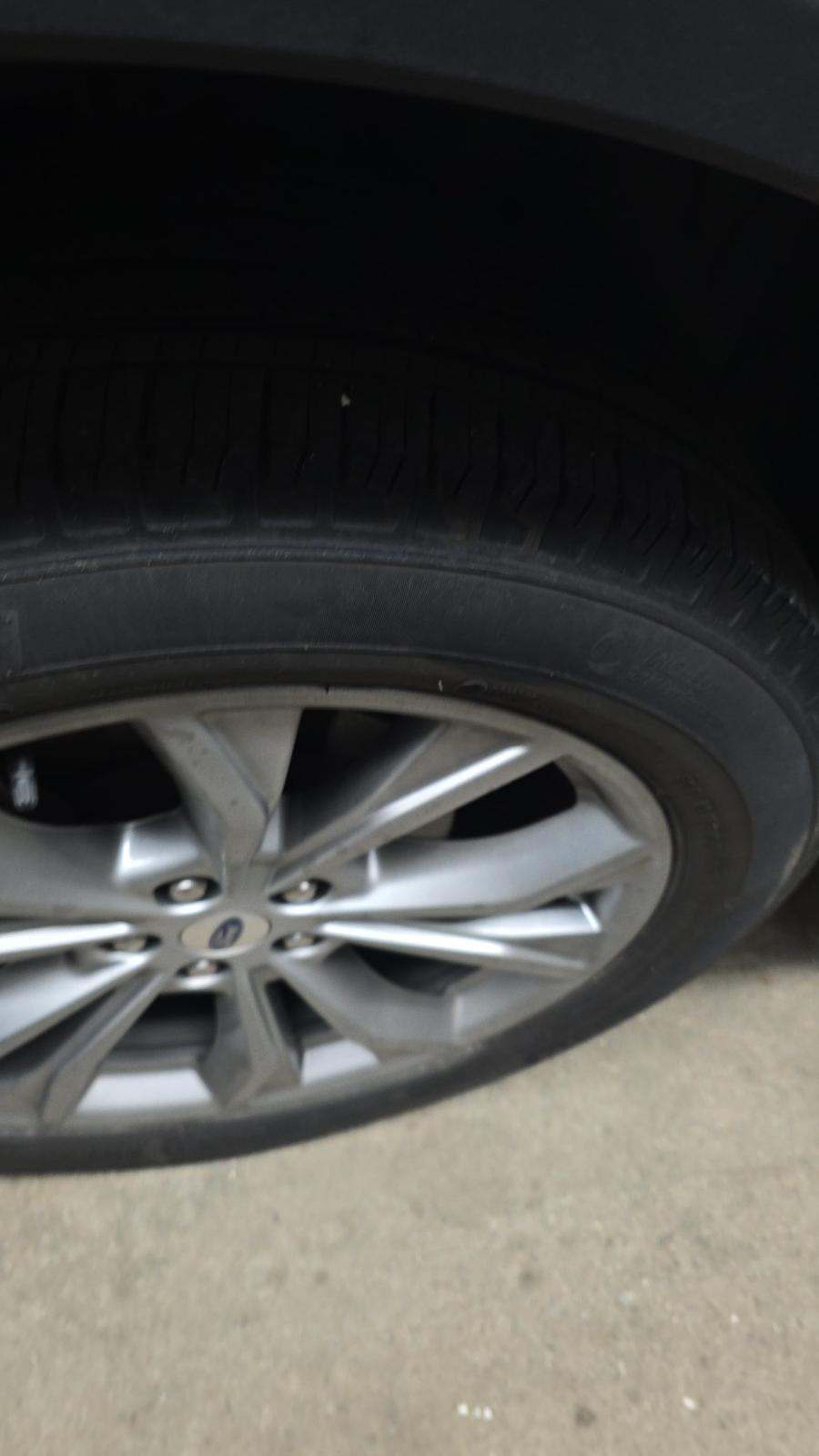 2022 Ford Explorer Limited AWD