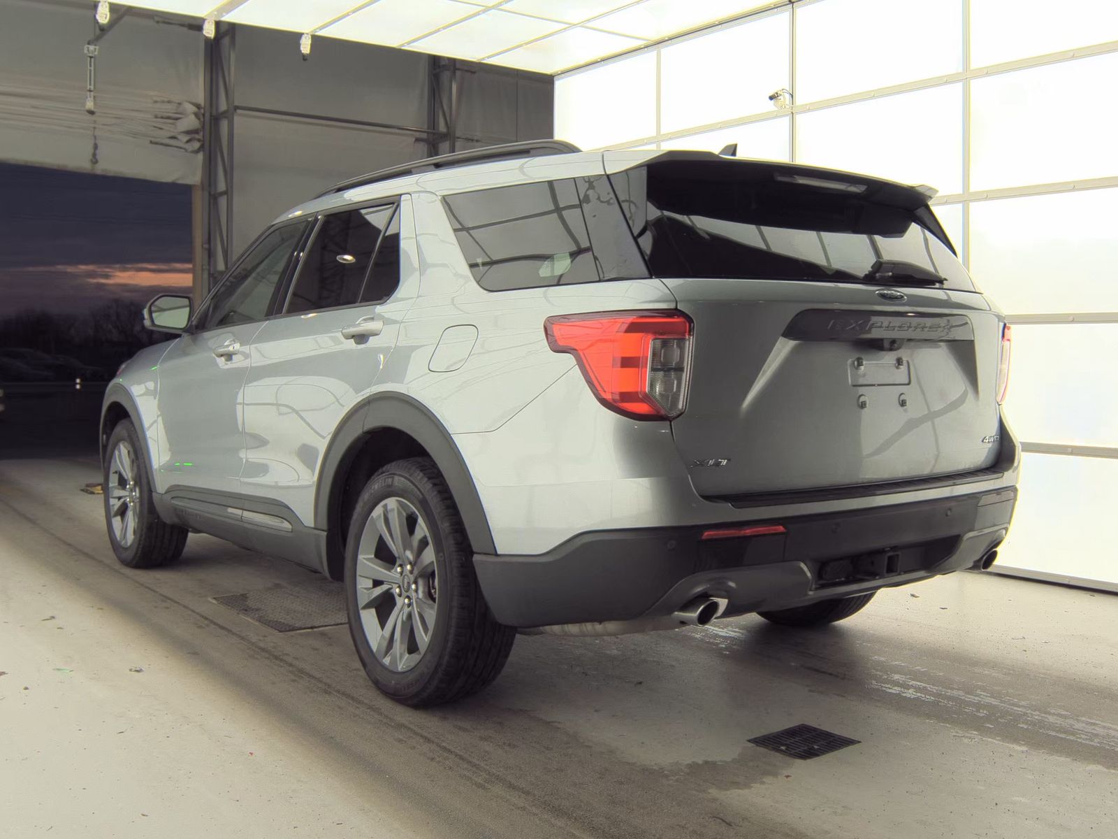 2022 Ford Explorer XLT AWD