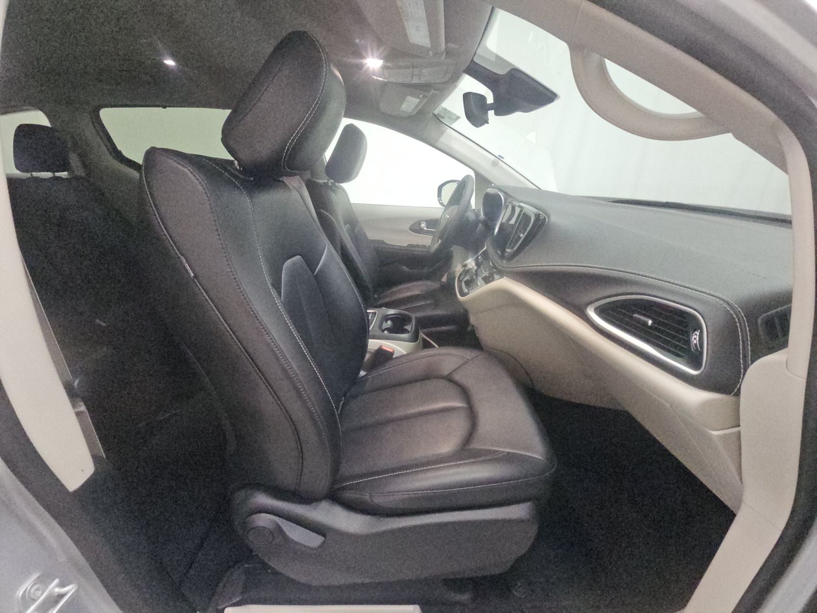 2024 Chrysler Pacifica Touring L FWD