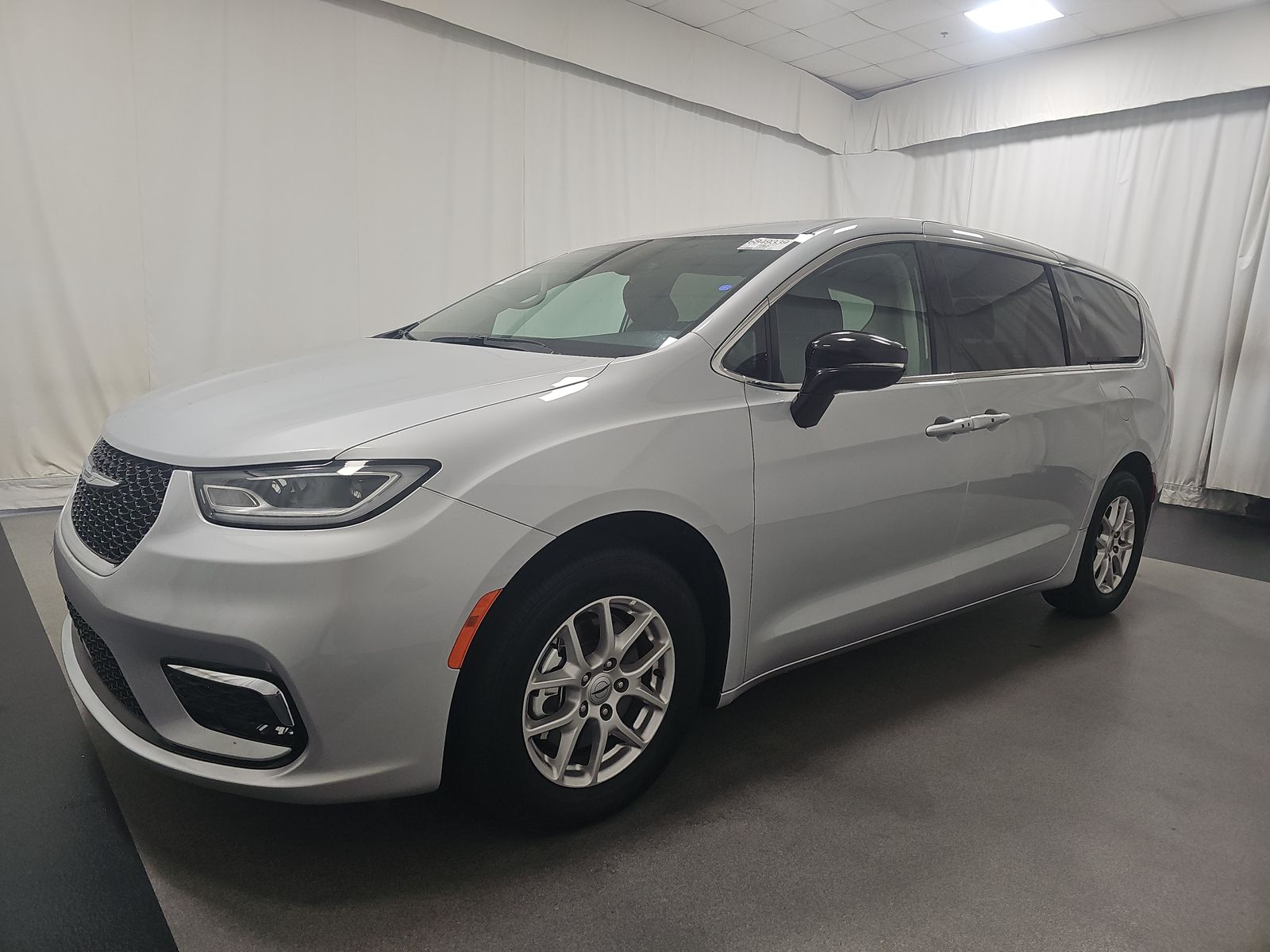 2024 Chrysler Pacifica Touring L FWD