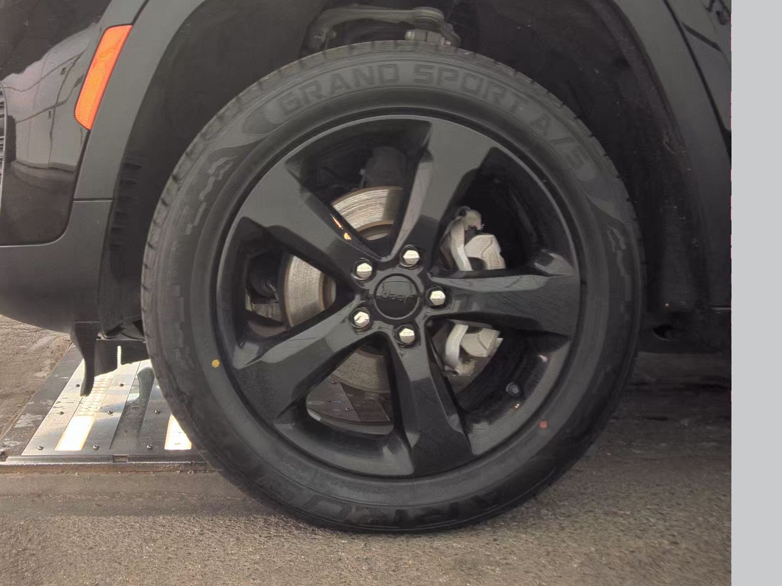 2022 Jeep Grand Cherokee Altitude AWD