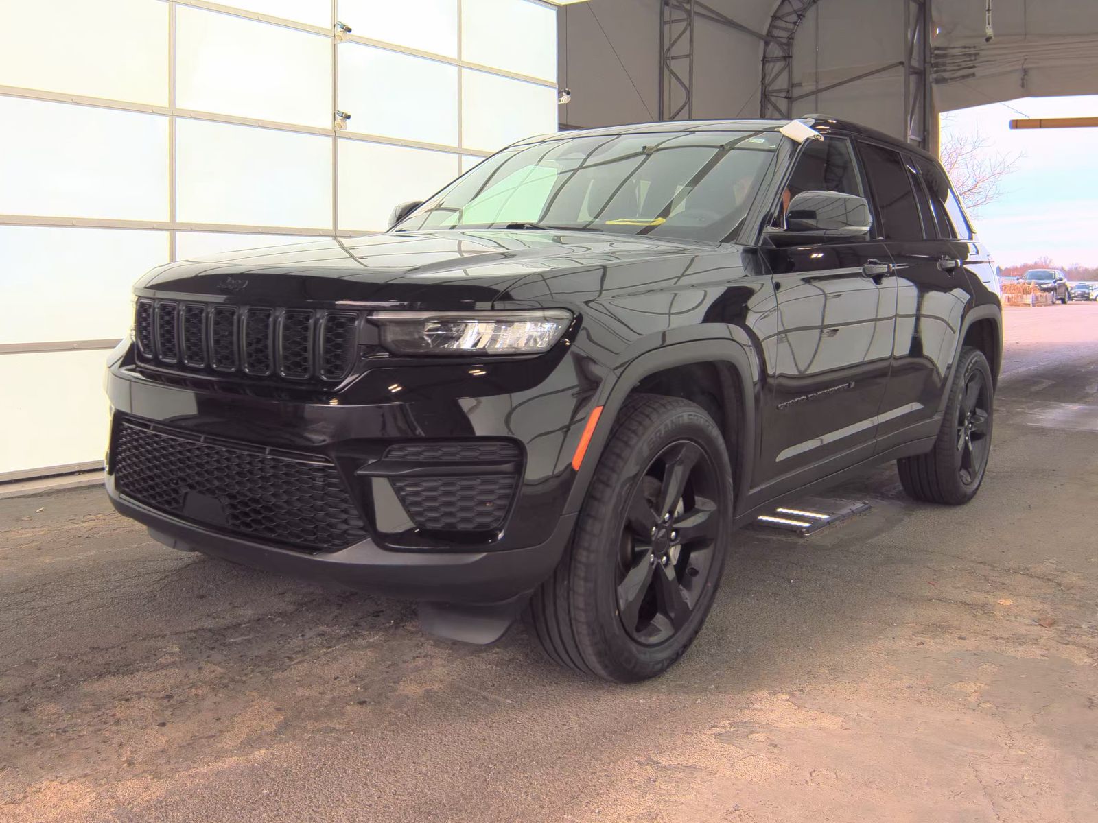 2022 Jeep Grand Cherokee Altitude AWD
