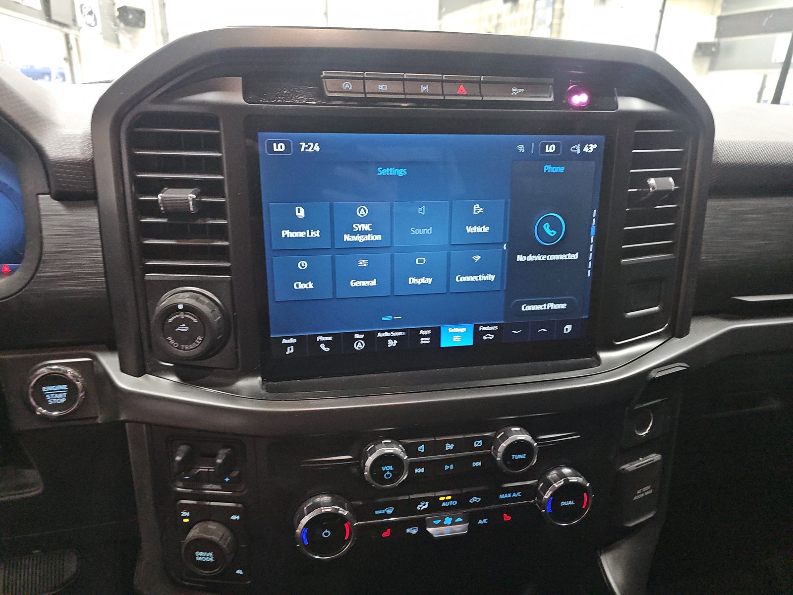 2024 Ford F-150 XLT AWD