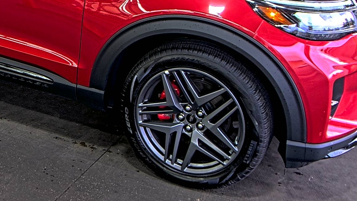 2025 Ford Explorer ST AWD