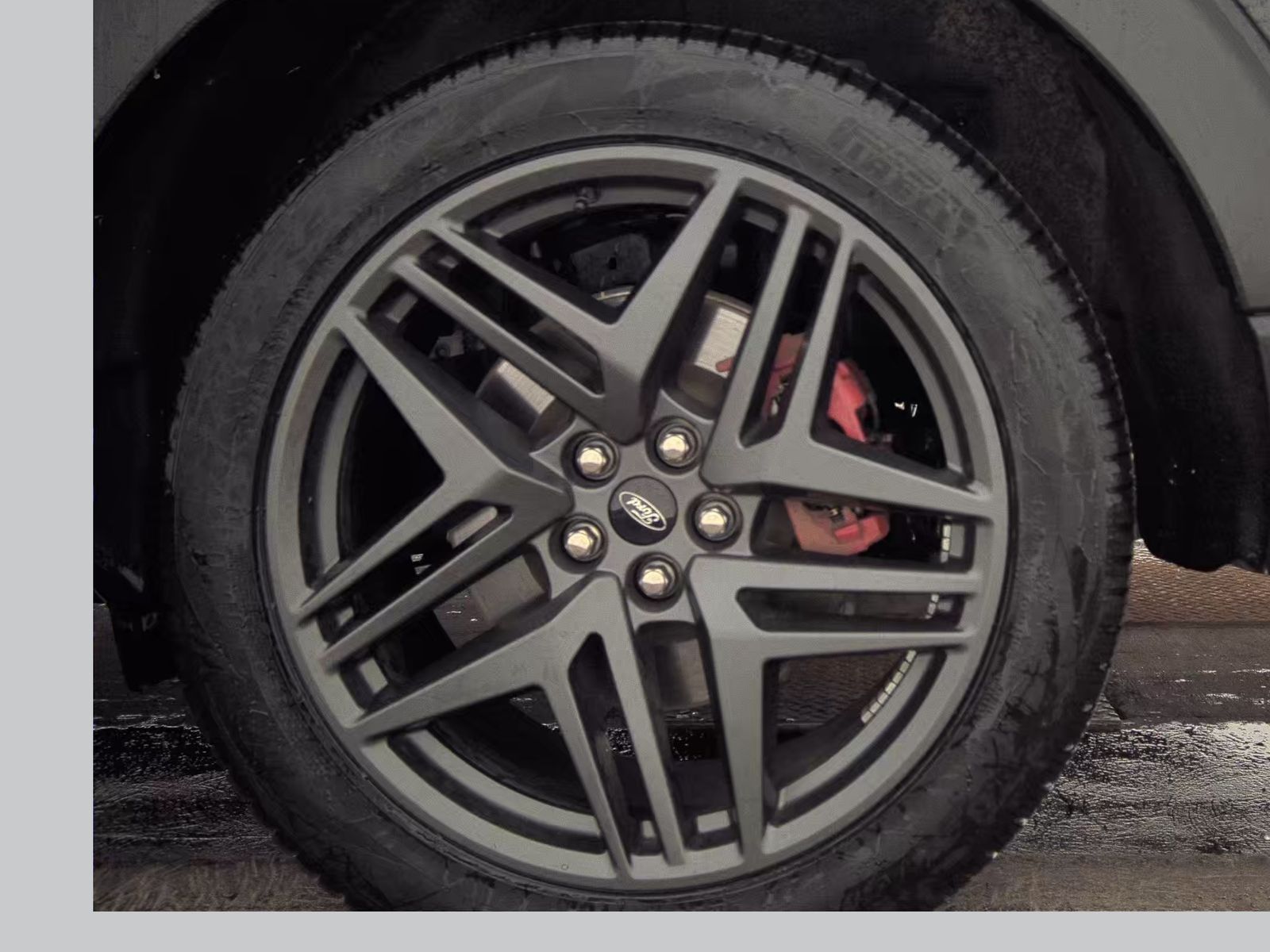 2025 Ford Explorer ST-Line AWD