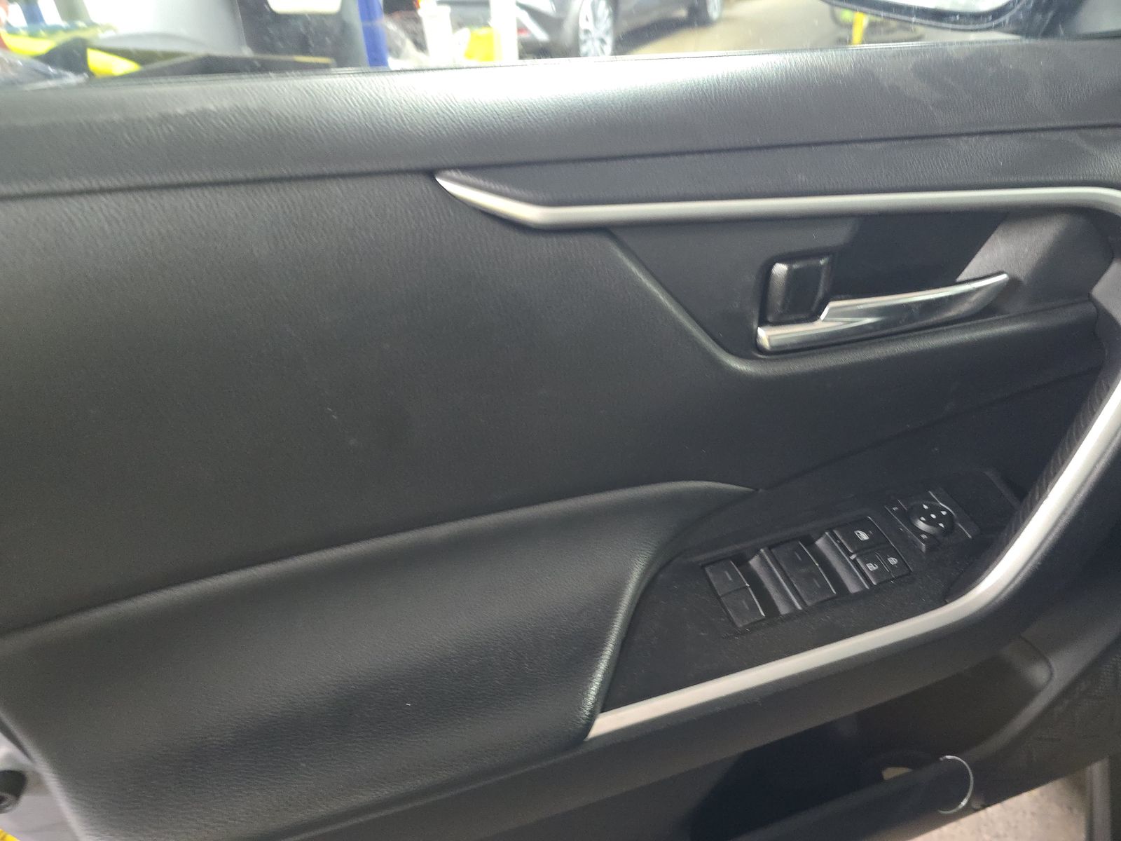 2024 Toyota RAV4 XLE FWD