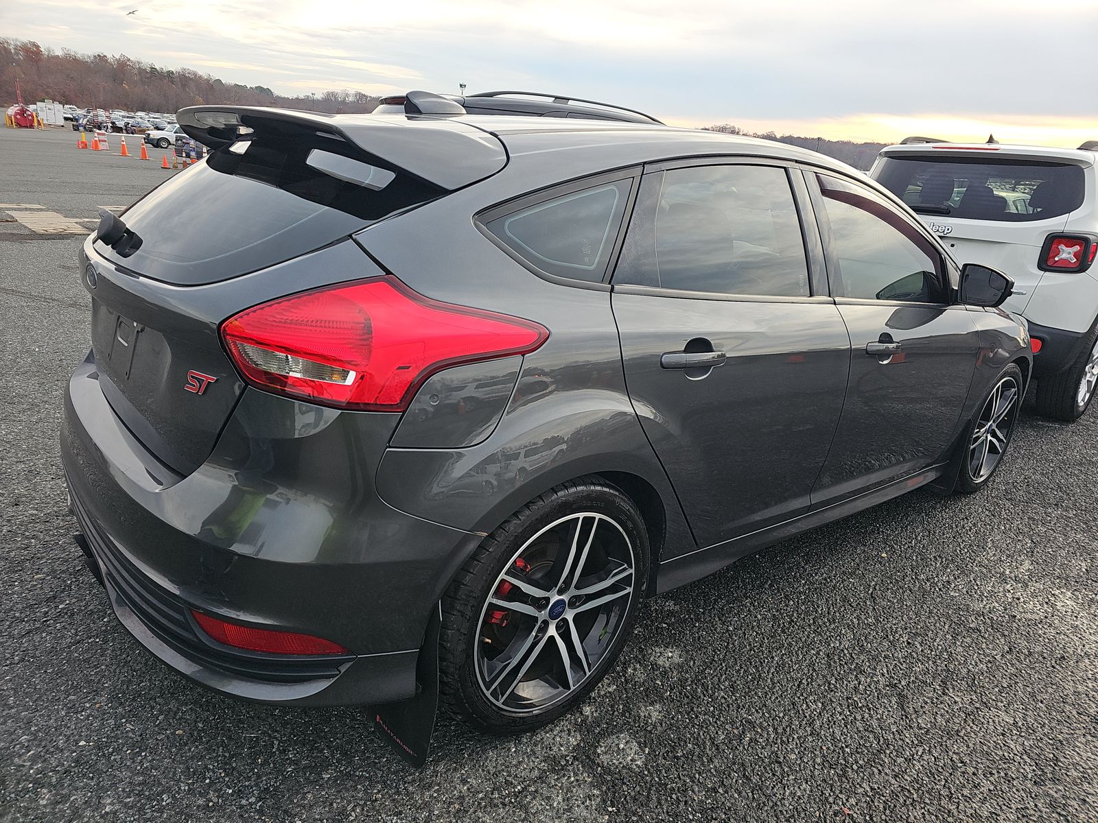 2018 Ford Focus ST FWD
