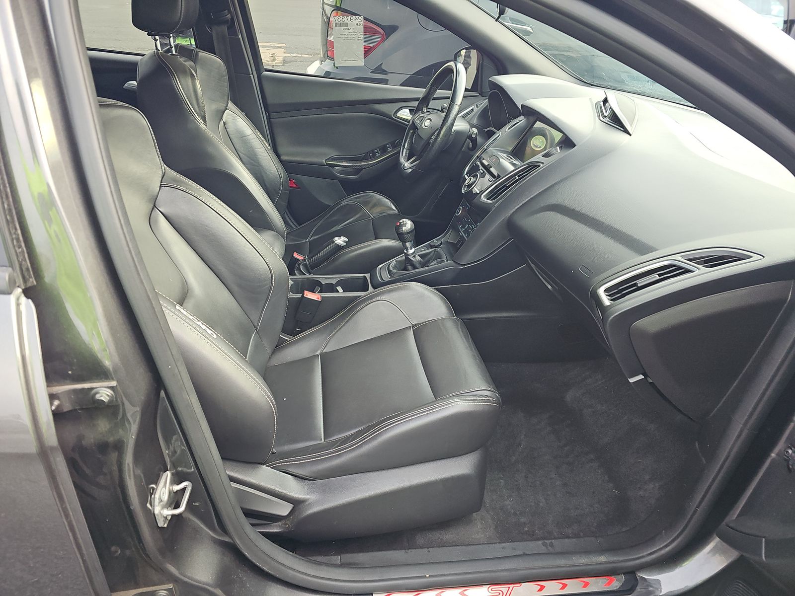 2018 Ford Focus ST FWD