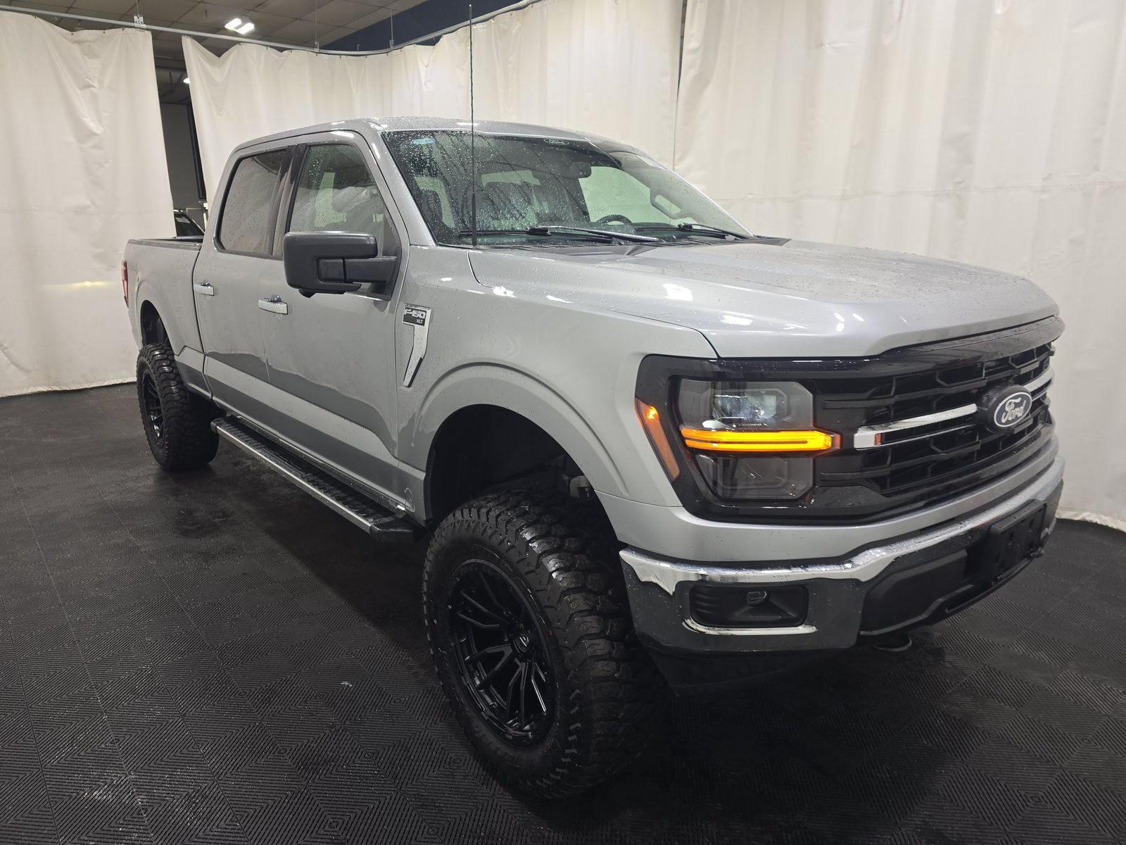 2024 Ford F-150 XLT AWD