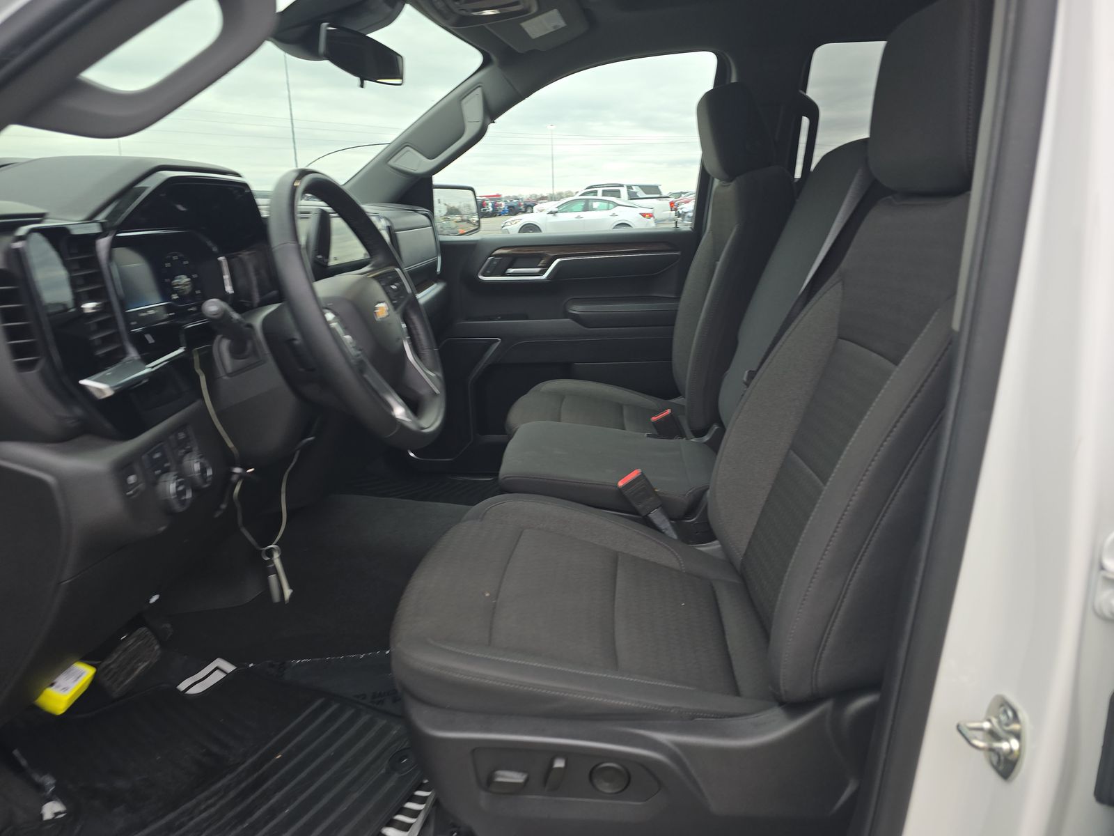 2025 Chevrolet Silverado 1500 LT AWD