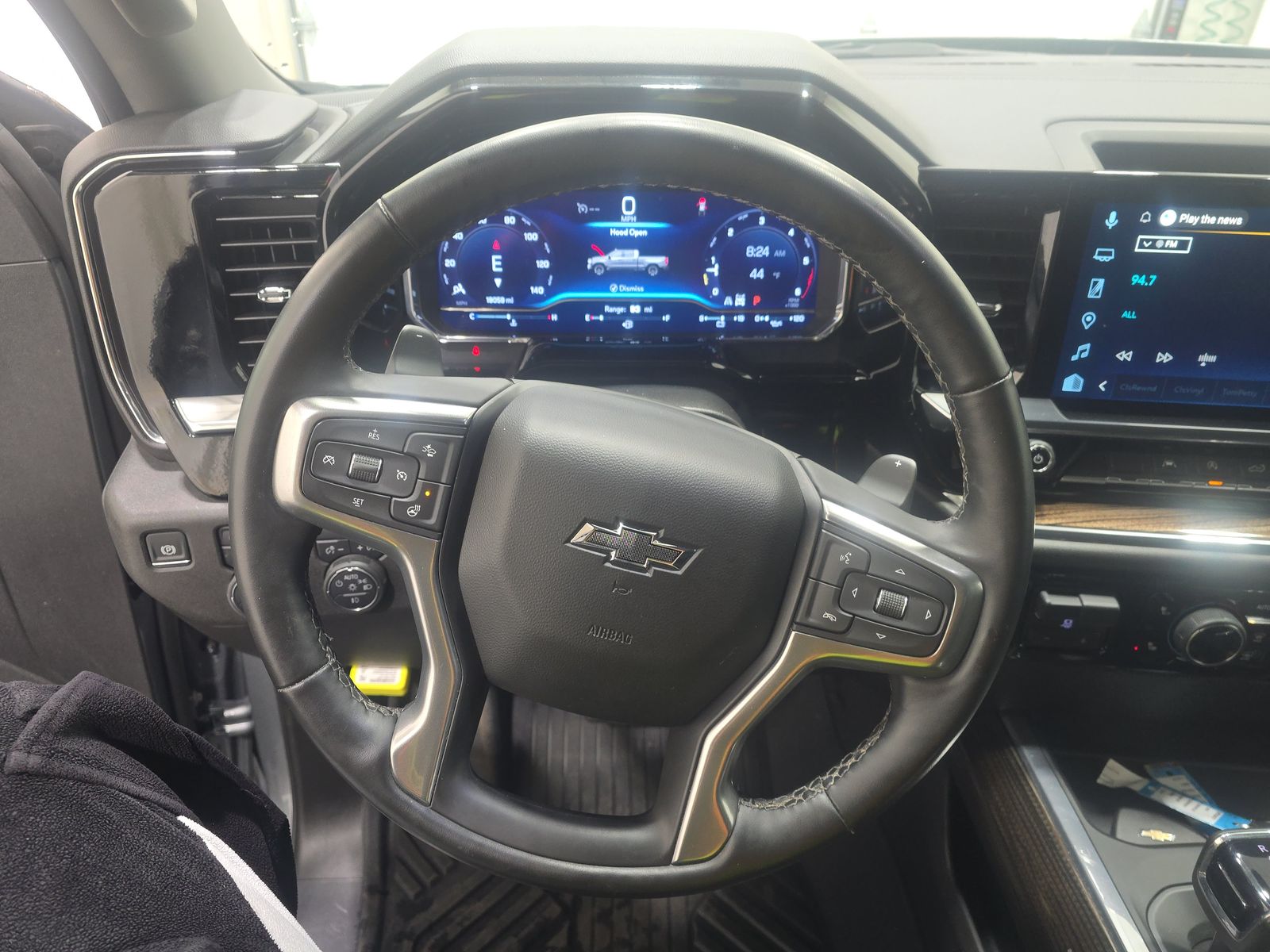 2025 Chevrolet Silverado 1500 RST AWD