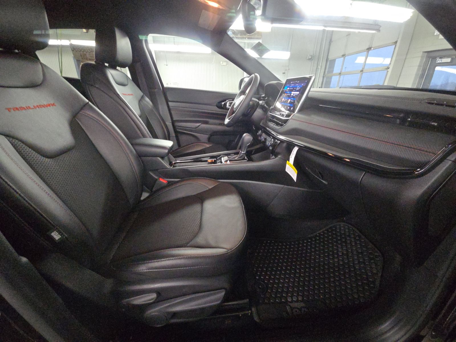 2025 Jeep Compass Trailhawk AWD