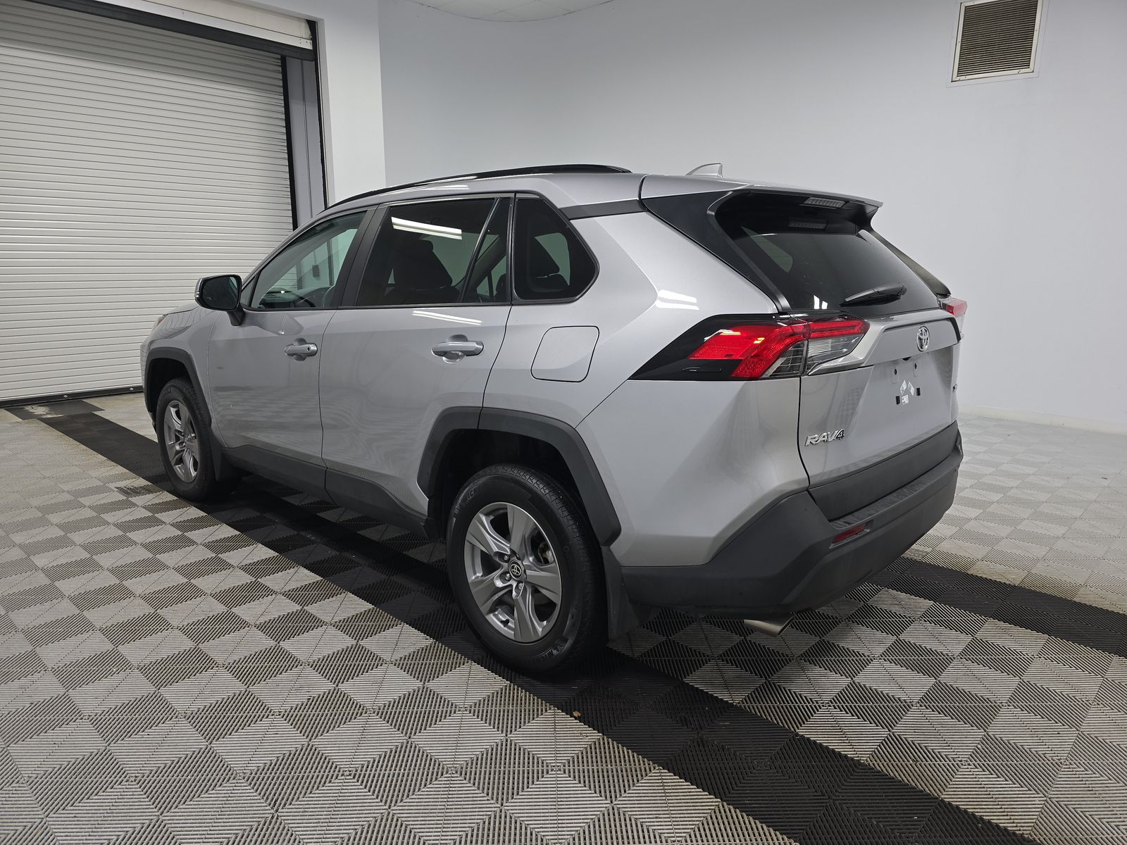 2024 Toyota RAV4 XLE FWD