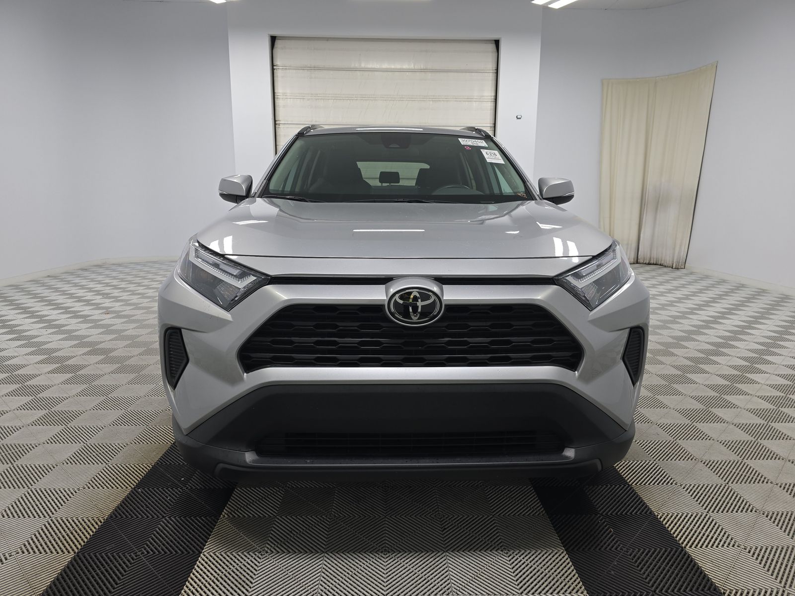 2024 Toyota RAV4 XLE FWD