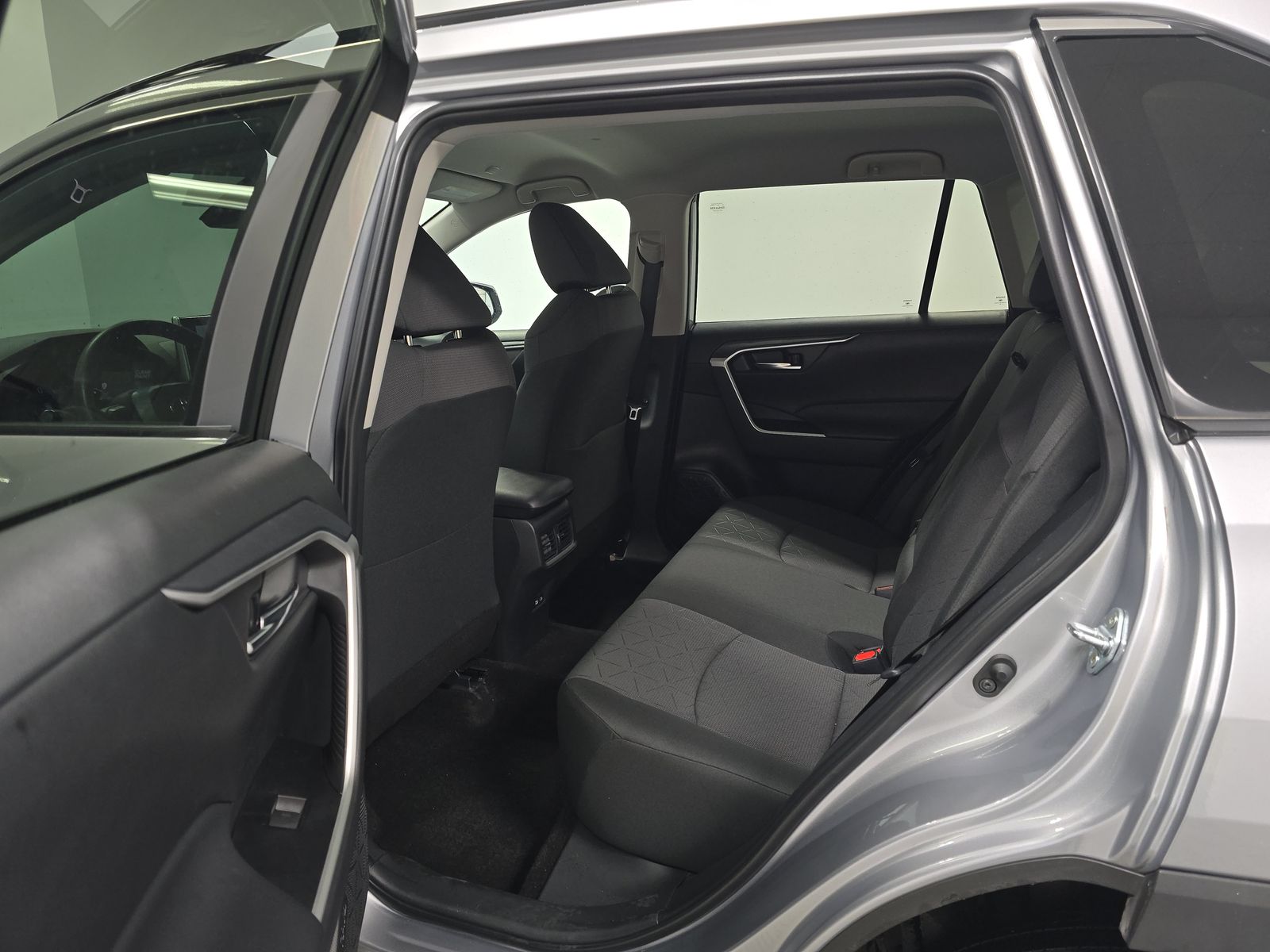 2024 Toyota RAV4 XLE FWD