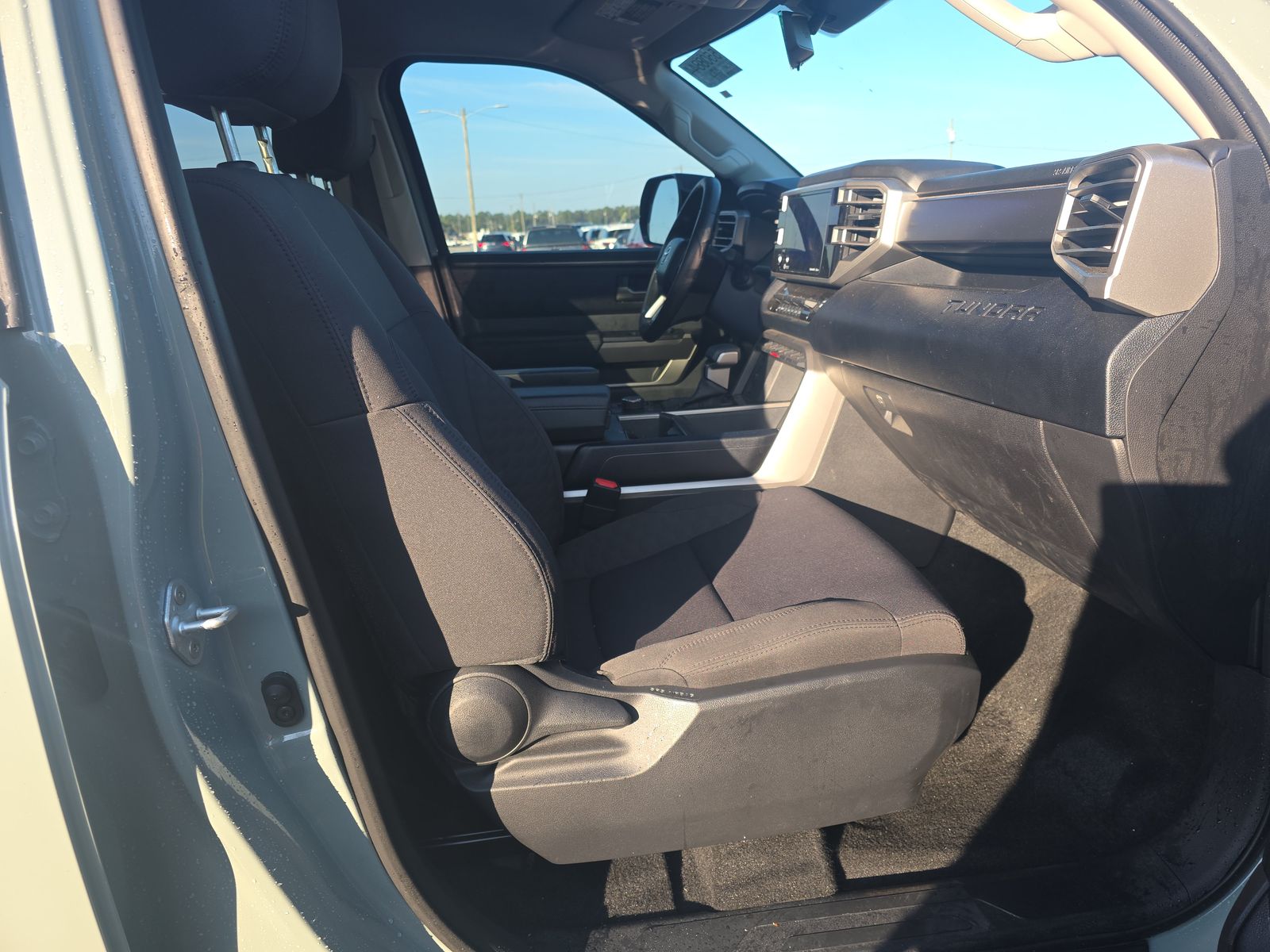 2024 Toyota Tundra SR5 AWD