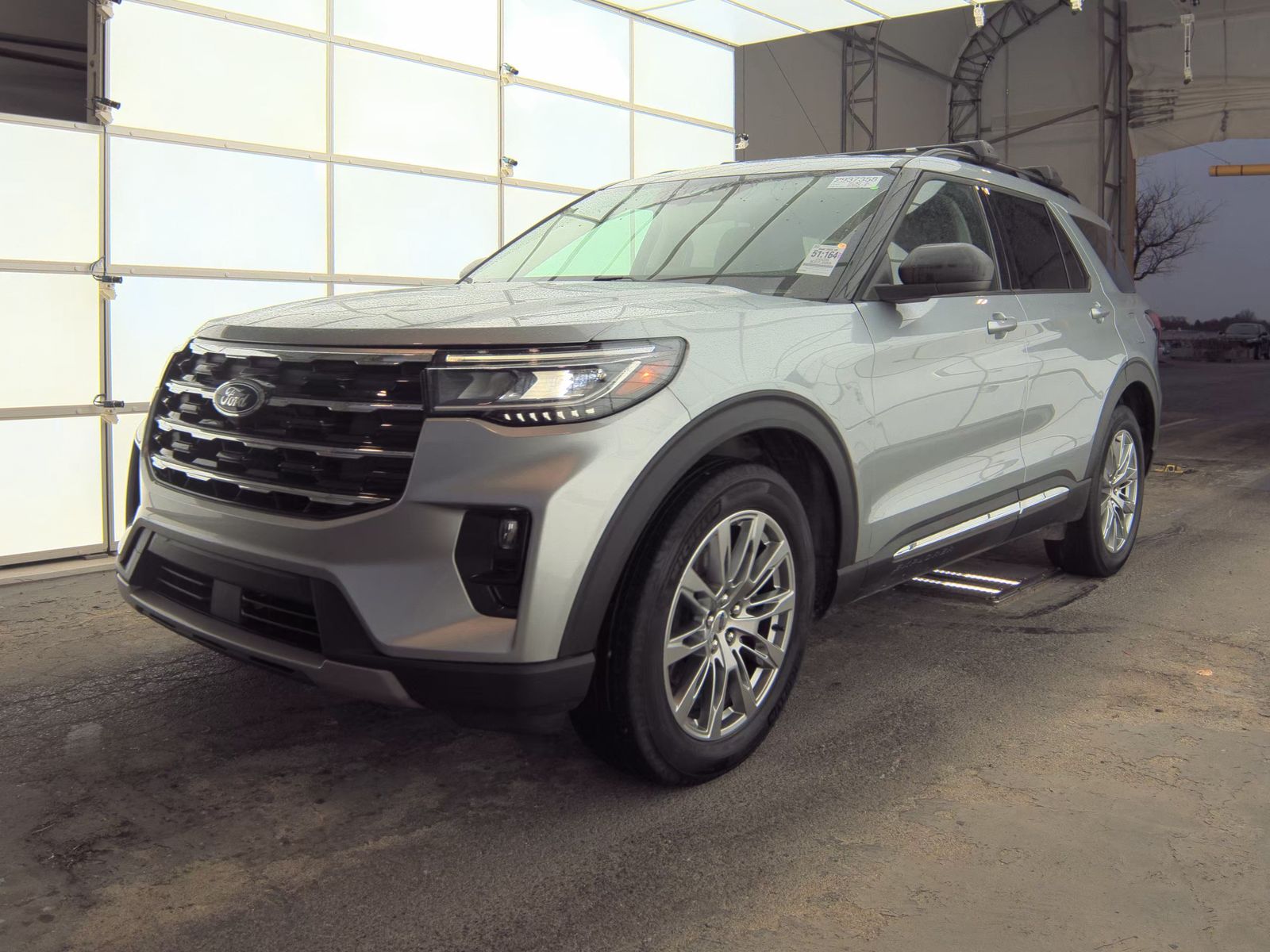 2025 Ford Explorer Active AWD