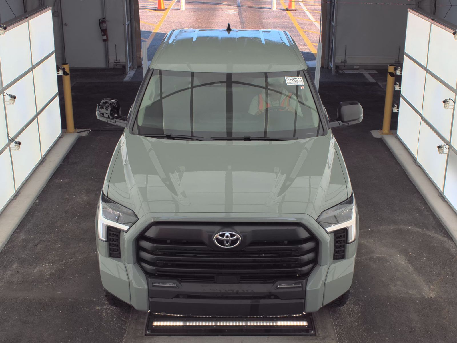 2024 Toyota Tundra SR5 AWD